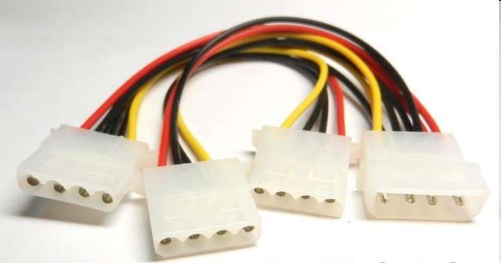 Eladó Már csak volt!!! Molex 4 pin M to 3*Molex 4 pin F - olcsó, Új Eladó Már csak volt!!! - Miskolc ( Borsod-Abaúj-Zemplén ) fotó