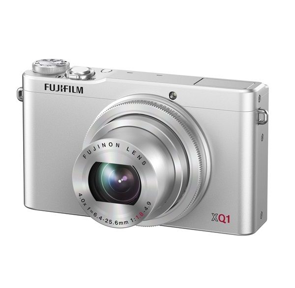 Eladó Már csak volt!!! Digitális fényképezőgép Fujifilm FinePix X-Q1 ezüst - olcsó, Új Eladó Már csak volt!!! - Miskolc ( Borsod-Abaúj-Zemplén ) fotó